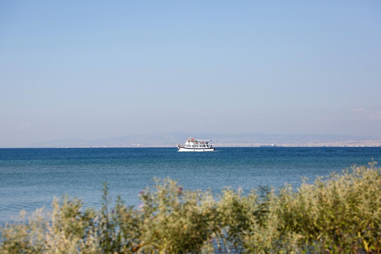 Metaxa Seafront Apartment Peraia  ภายนอก รูปภาพ