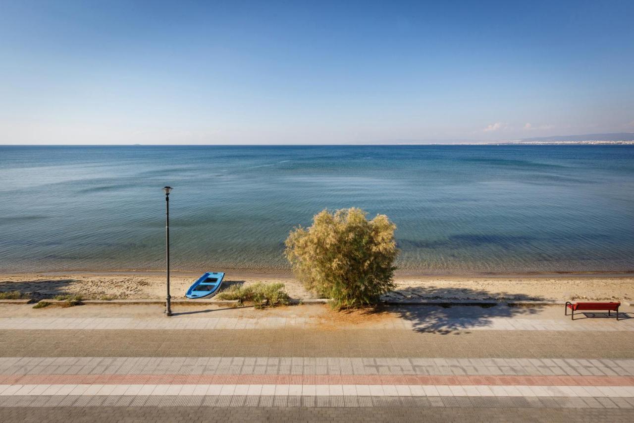 Metaxa Seafront Apartment Peraia  ภายนอก รูปภาพ